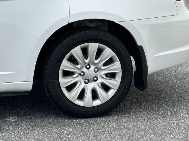 used 2014 Chrysler 200 car, priced at $7,900