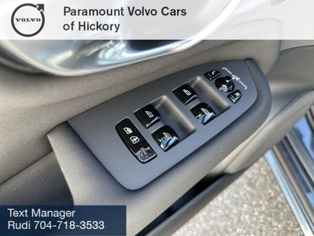 new 2025 Volvo XC90 car, priced at $69,155