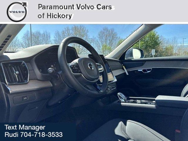 new 2025 Volvo XC90 car, priced at $66,155