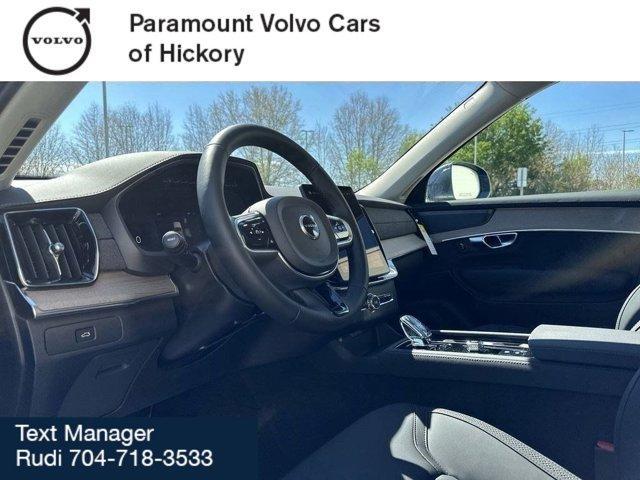new 2025 Volvo XC90 car, priced at $66,155