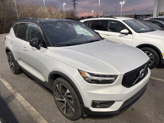 used 2022 Volvo XC40 car, priced at $28,980