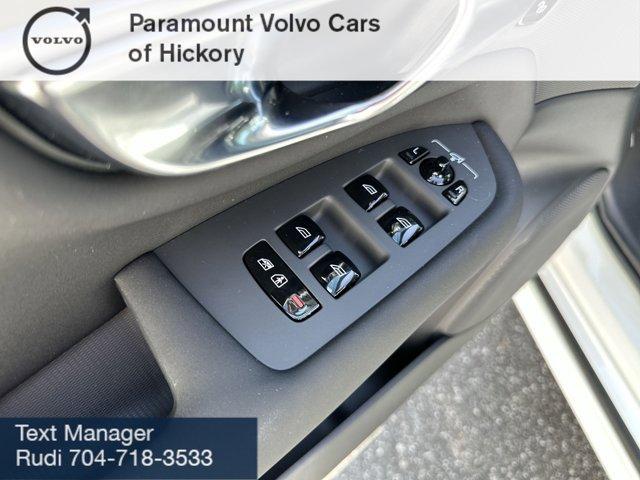 new 2025 Volvo XC90 car, priced at $69,155