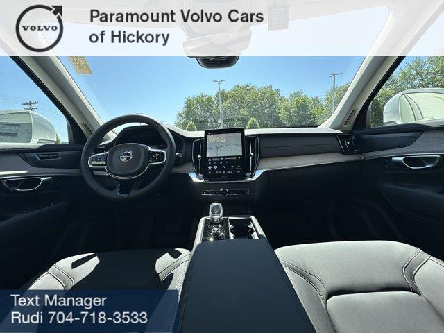 new 2025 Volvo XC90 car, priced at $69,155