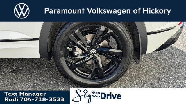 new 2026 Volkswagen Atlas Cross Sport car, priced at $52,688