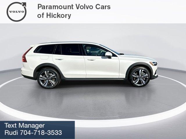 new 2025 Volvo V60 Cross Country car, priced at $55,025