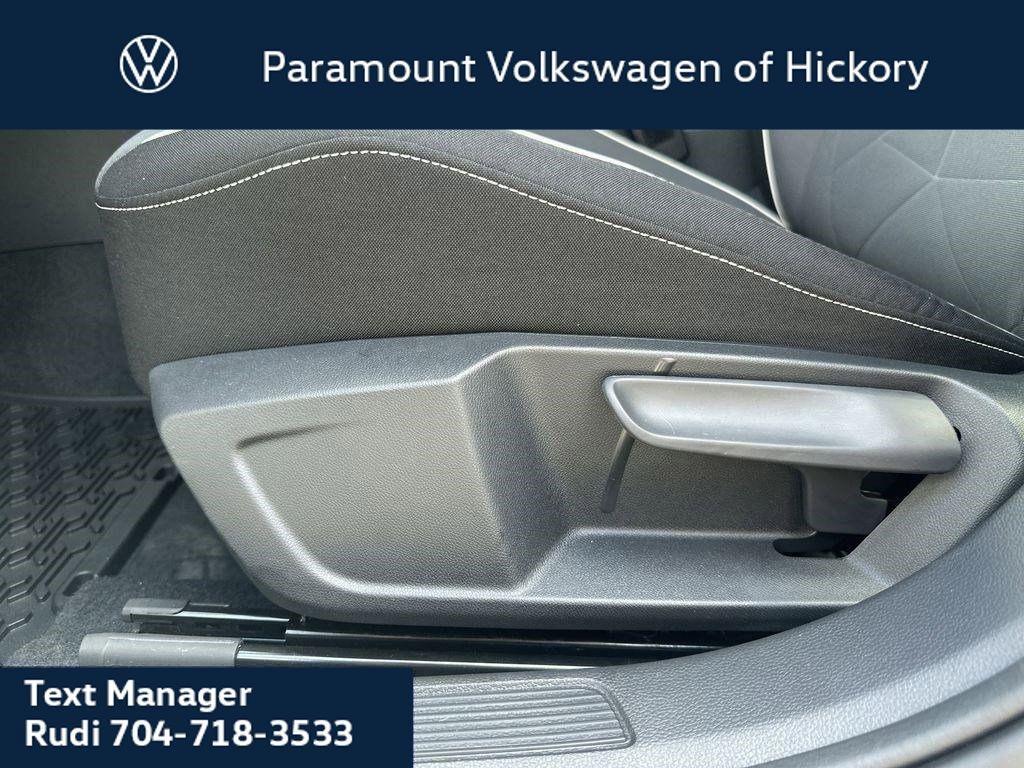 new 2025 Volkswagen Jetta car, priced at $25,981