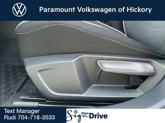 new 2025 Volkswagen Jetta car, priced at $25,981