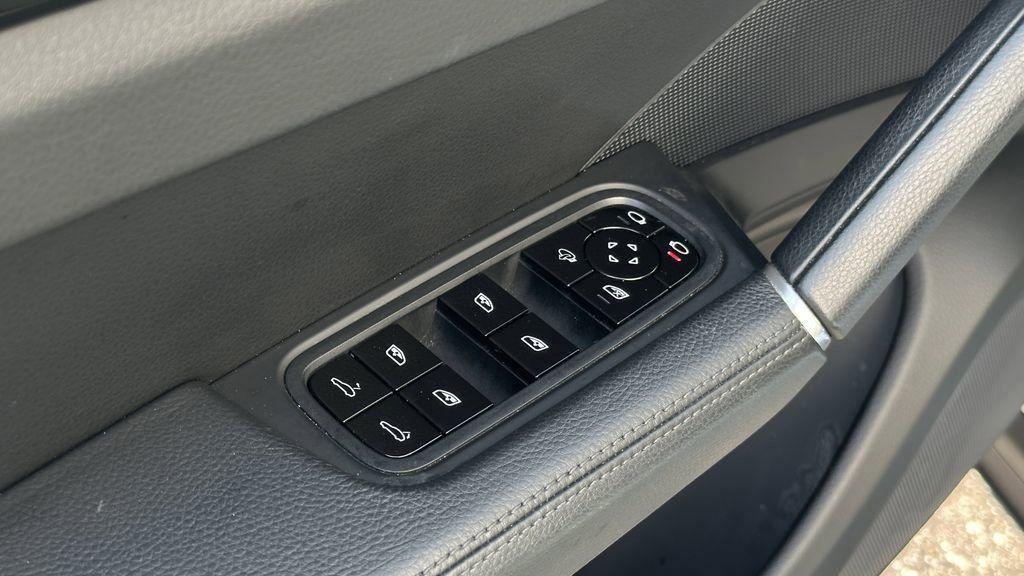 used 2021 Porsche Cayenne car, priced at $45,955