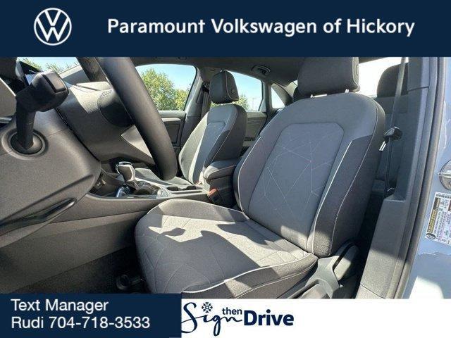 new 2025 Volkswagen Jetta car, priced at $25,981
