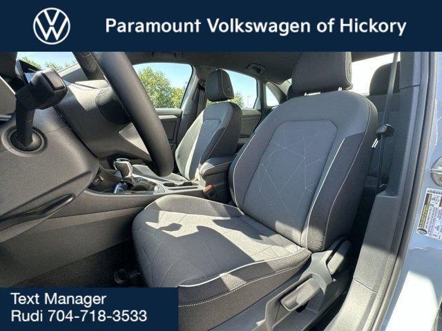 new 2025 Volkswagen Jetta car, priced at $25,981