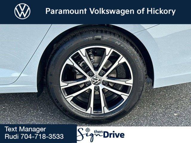 new 2025 Volkswagen Jetta car, priced at $25,981