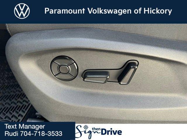 new 2025 Volkswagen Tiguan car, priced at $36,787