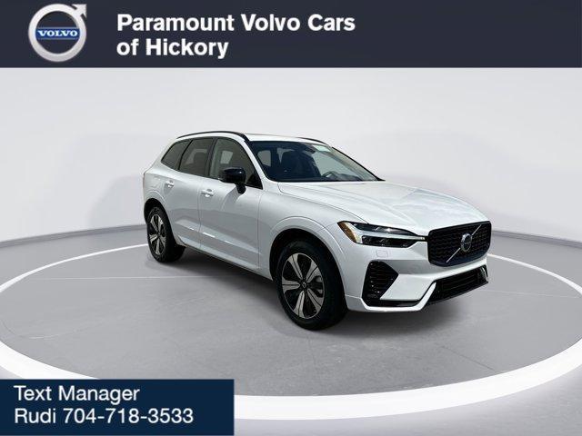 new 2025 Volvo XC60 car, priced at $61,685