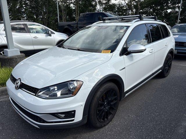 used 2017 Volkswagen Golf Alltrack car, priced at $18,900