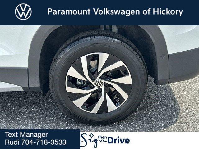 new 2025 Volkswagen Tiguan car, priced at $31,011