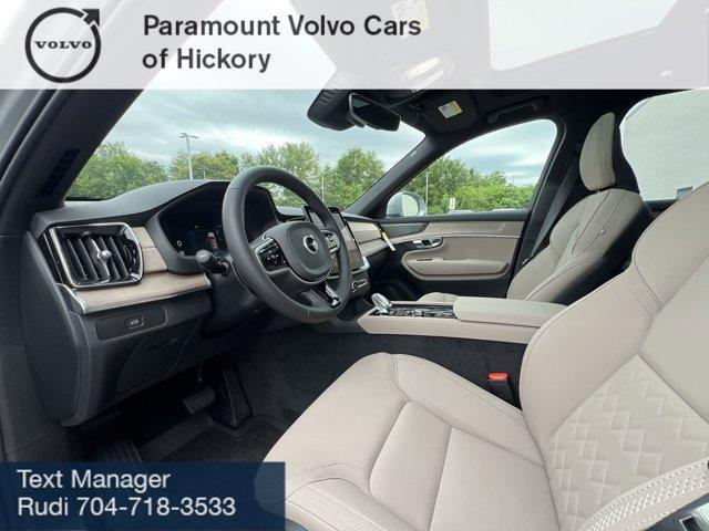 new 2025 Volvo XC90 car, priced at $66,055