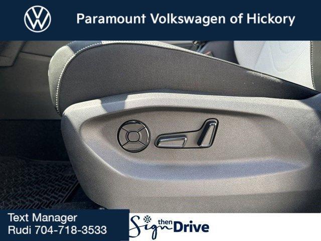 new 2025 Volkswagen Tiguan car, priced at $33,326