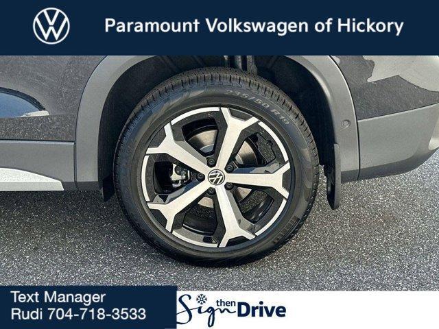 new 2025 Volkswagen Tiguan car, priced at $33,326