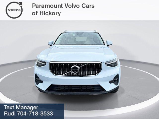 new 2025 Volvo XC40 car, priced at $51,550