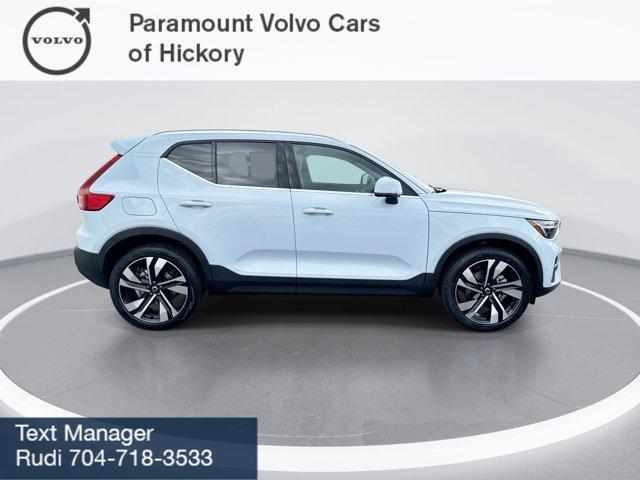 new 2025 Volvo XC40 car, priced at $51,550