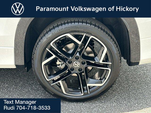 new 2025 Volkswagen Tiguan car, priced at $42,673