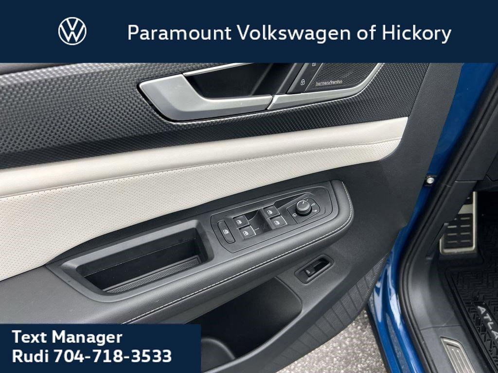 new 2025 Volkswagen Atlas Cross Sport car, priced at $52,456