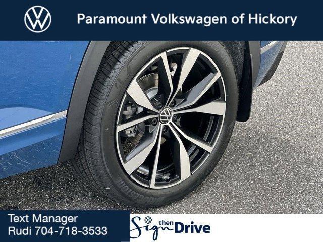 new 2025 Volkswagen Atlas Cross Sport car, priced at $50,499