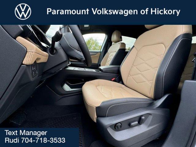 new 2026 Volkswagen Atlas Cross Sport car, priced at $40,736