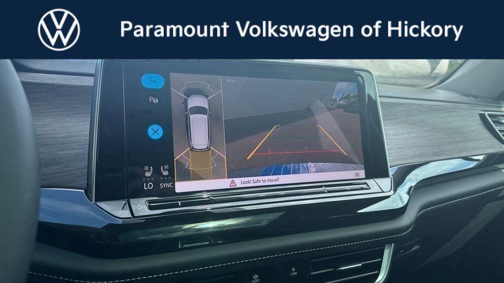 new 2025 Volkswagen Atlas car, priced at $56,486