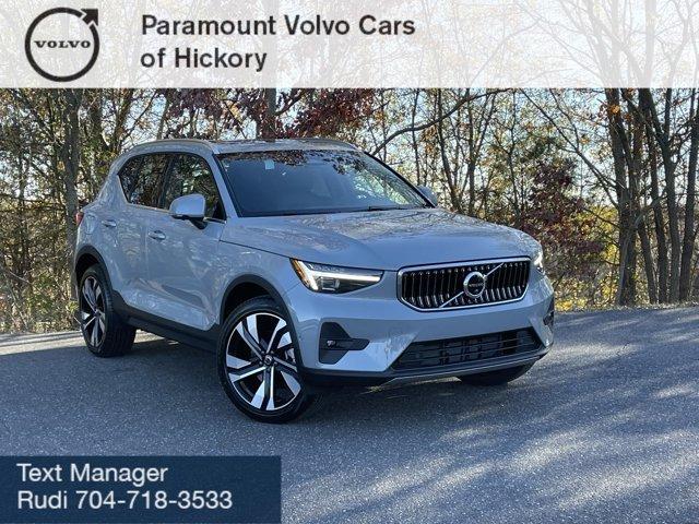 new 2024 Volvo XC40 car, priced at $46,345