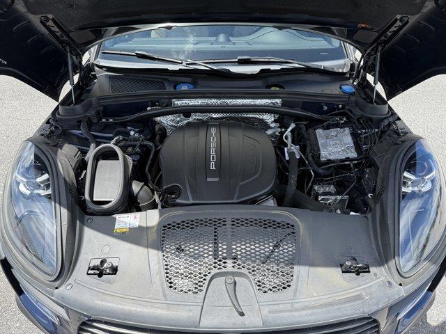 used 2021 Porsche Macan car