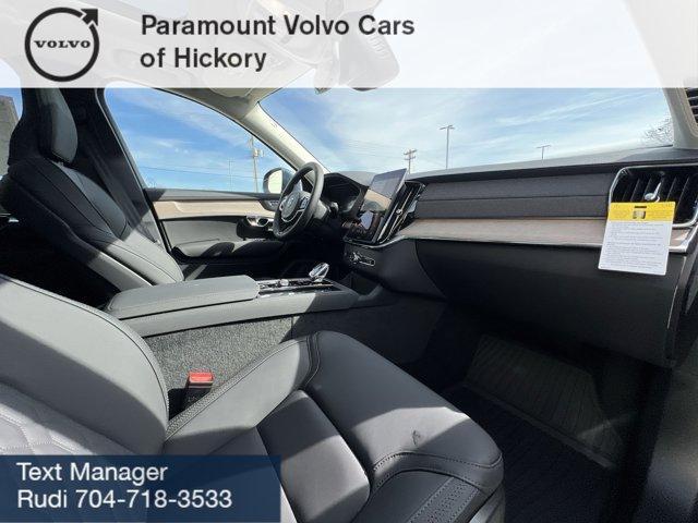 new 2025 Volvo XC90 car, priced at $69,155