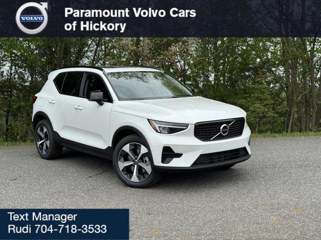new 2024 Volvo XC40 car, priced at $46,075