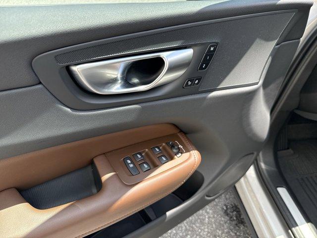 used 2024 Volvo XC60 Recharge Plug-In Hybrid car, priced at $51,900