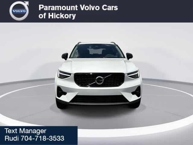 new 2025 Volvo XC40 car, priced at $56,065