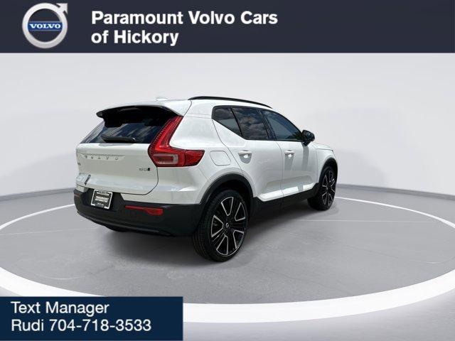 new 2025 Volvo XC40 car, priced at $56,065