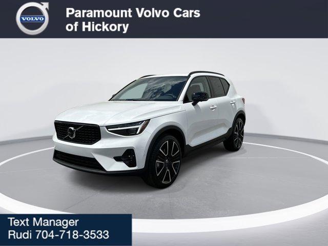 new 2025 Volvo XC40 car, priced at $56,065