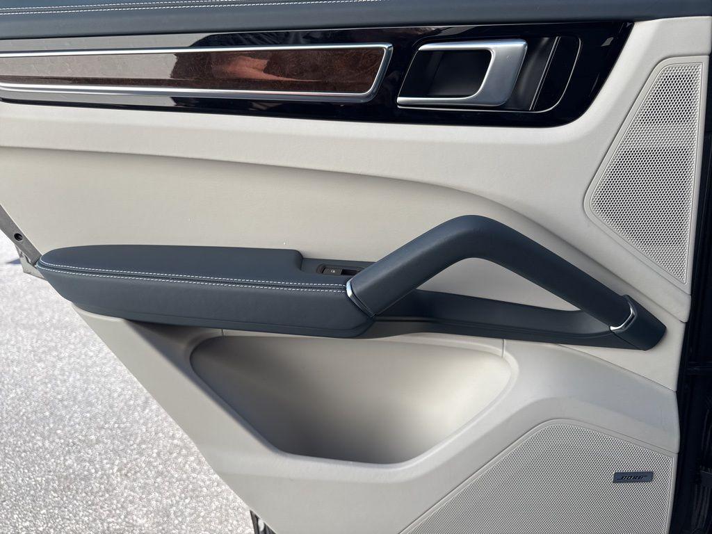 used 2019 Porsche Cayenne car, priced at $29,988