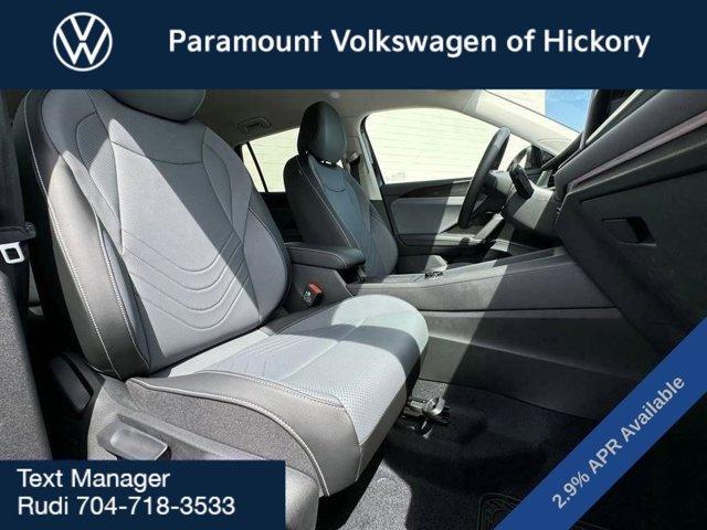 new 2025 Volkswagen Tiguan car, priced at $33,326