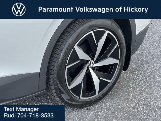new 2025 Volkswagen ID.4 car, priced at $52,816