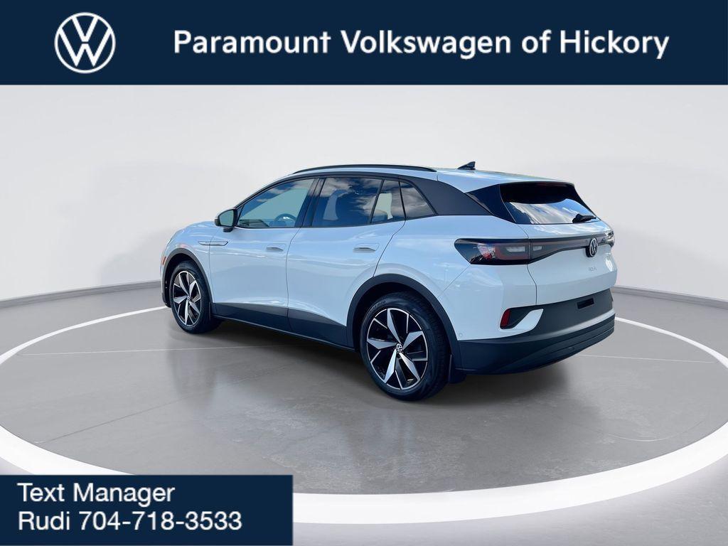 new 2025 Volkswagen ID.4 car, priced at $52,816