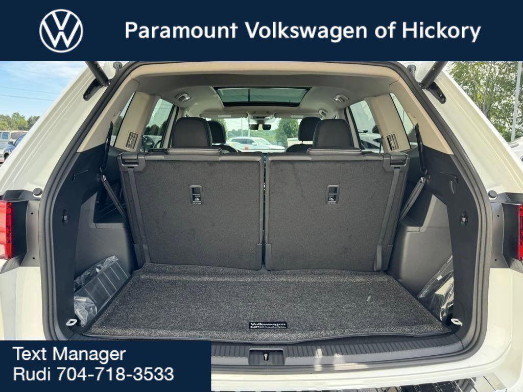 new 2026 Volkswagen Atlas car, priced at $50,099