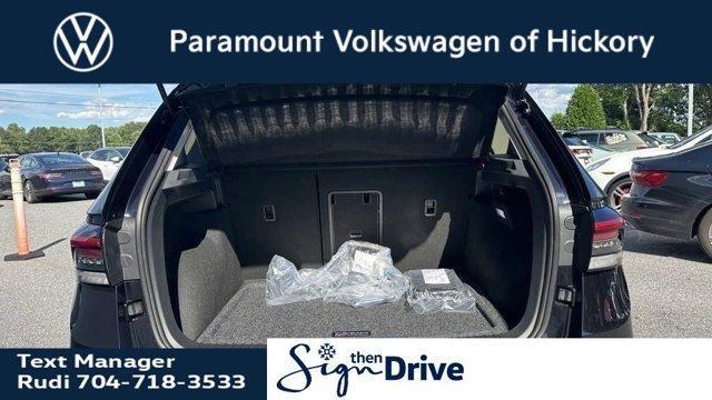 new 2025 Volkswagen Tiguan car, priced at $38,236