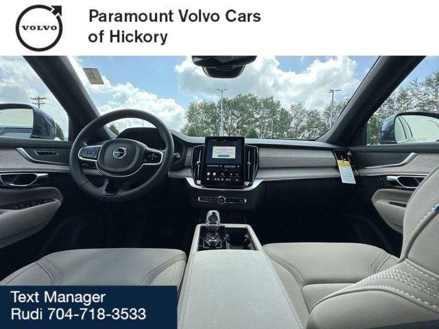 new 2025 Volvo XC90 car, priced at $62,395