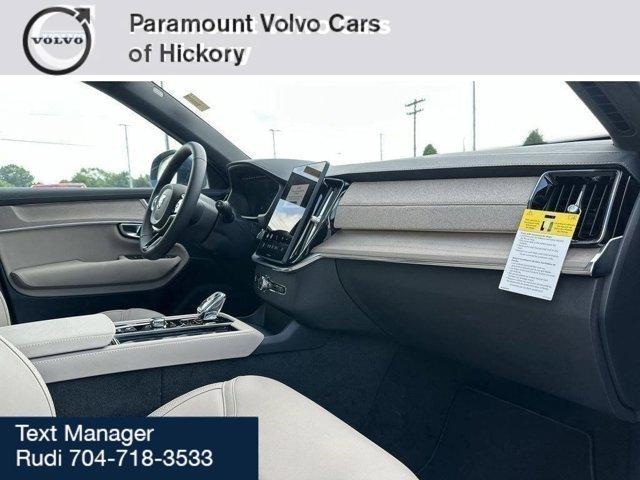 new 2025 Volvo XC90 car, priced at $62,395