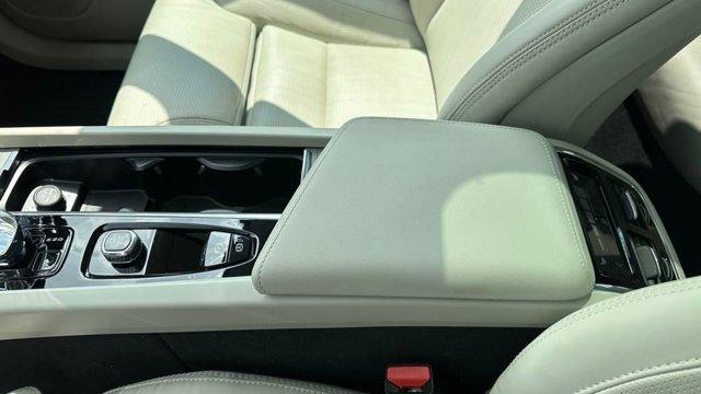 used 2025 Volvo XC60 car, priced at $51,400