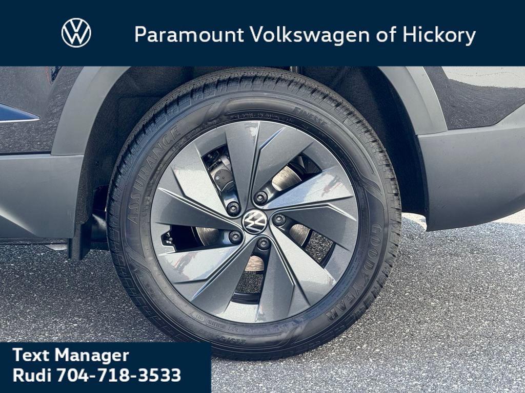 new 2025 Volkswagen Taos car, priced at $27,021
