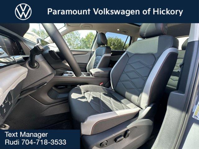 new 2025 Volkswagen Atlas car, priced at $50,101