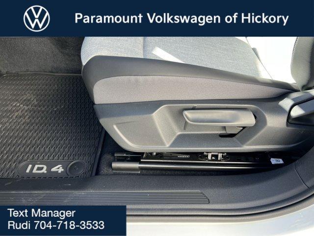 new 2025 Volkswagen ID.4 car, priced at $47,261