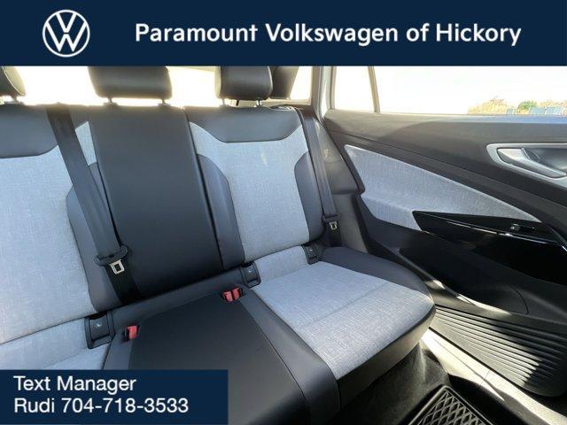 new 2025 Volkswagen ID.4 car, priced at $47,261